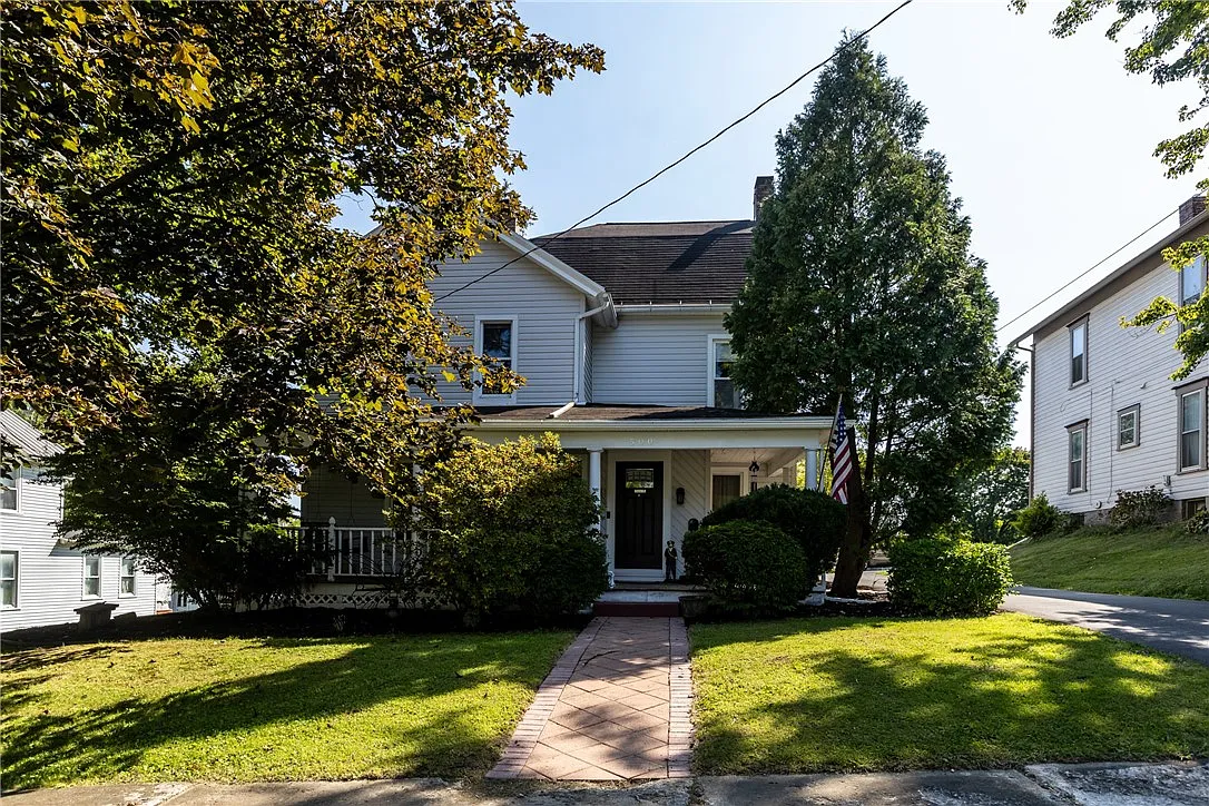 500 E Butler St photo 1