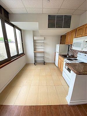 2nd image of 40-05 Broadway #2DD