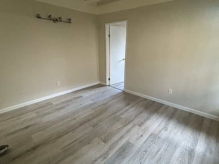 881 Lyndon St #3 — Photo 1