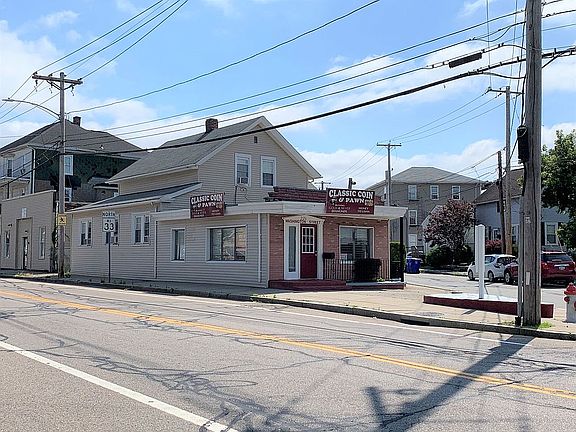 5th image of 226 Washington St