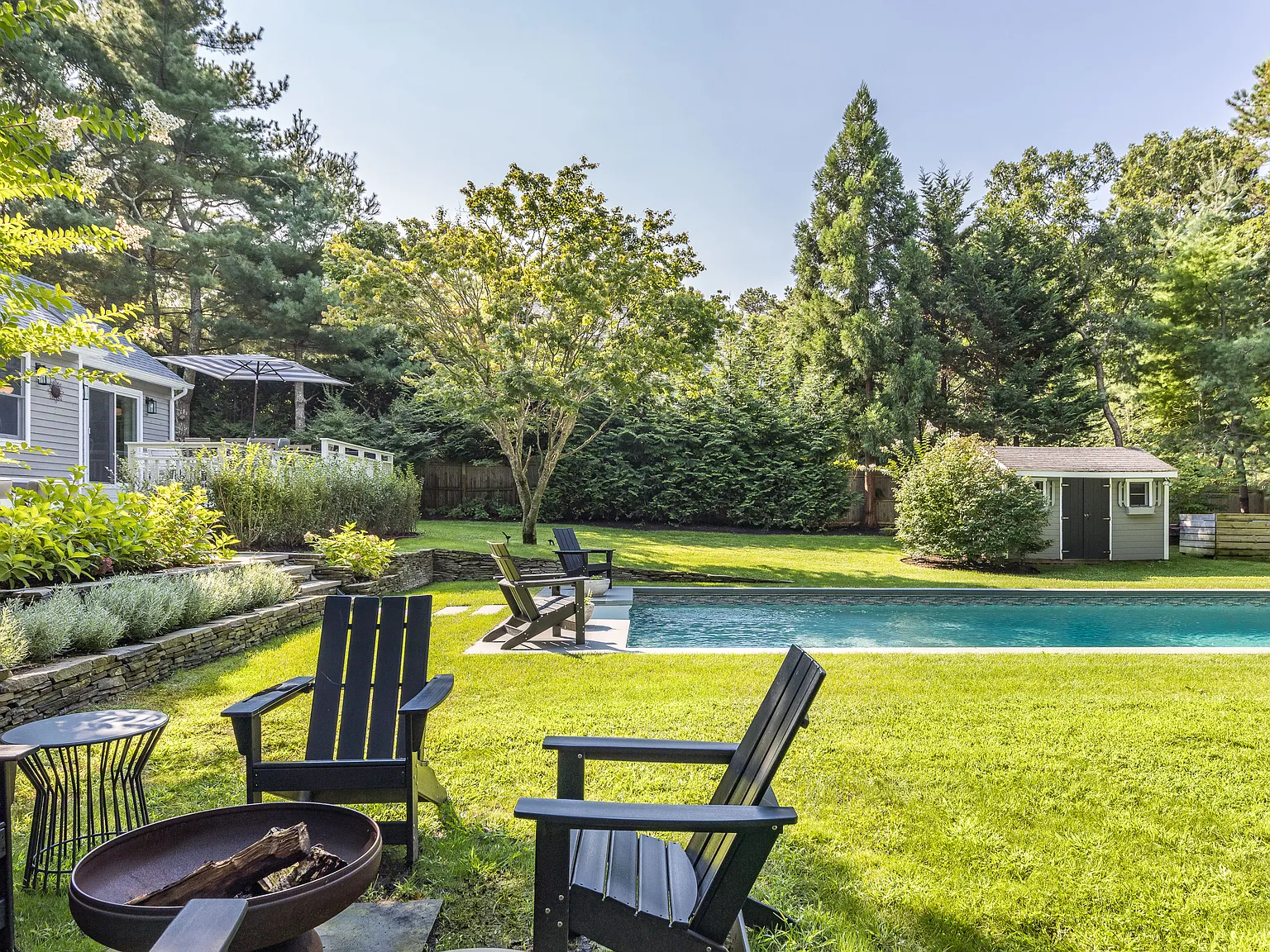 Classic Hamptons Charm Meets Modern Style in East Hampton — Photo 4
