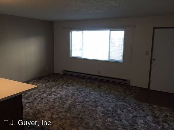 4th image of 610 E Pioneer Ave APT 9