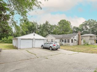 1019-1021 Elizabeth St, Saugatuck, MI 49453