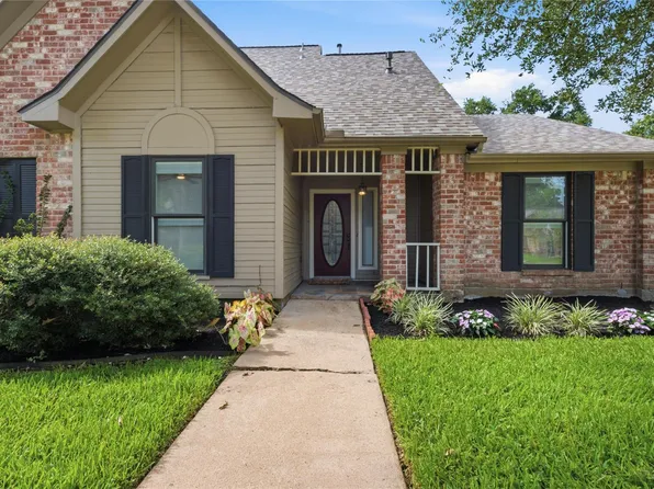 518 Rozelle Avenue, Sugar Land, TX 77498