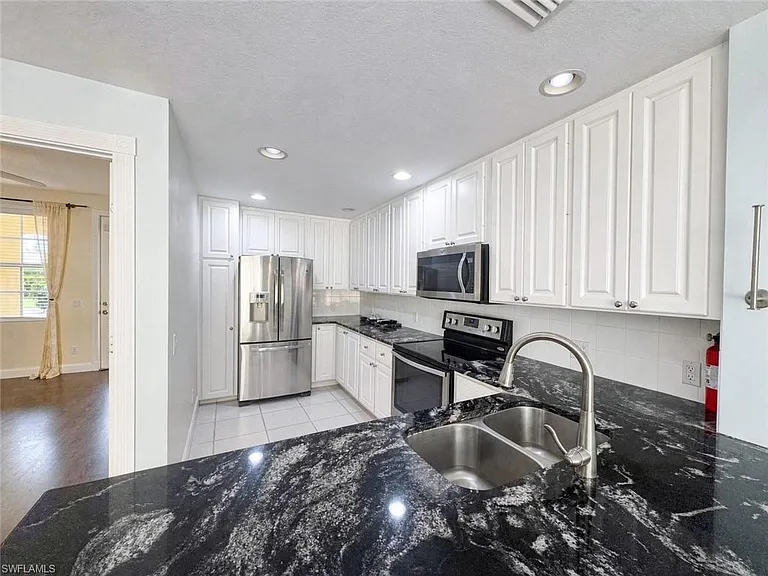 28667 Alessandria Cir — Photo 2