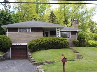 148 Broadlawn Dr, Elizabeth, PA