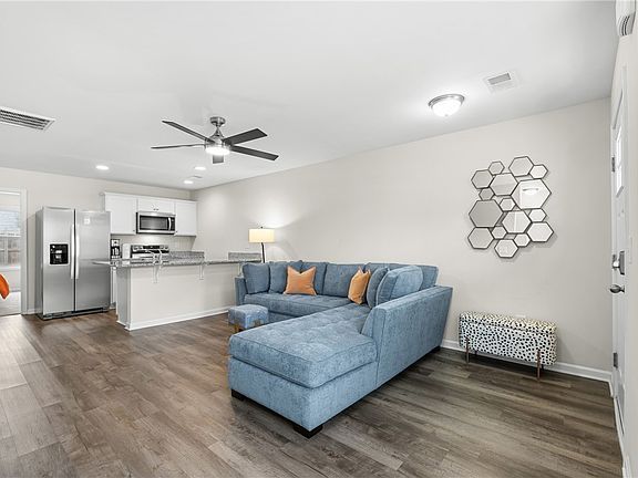 5th image of 235 Pendleton Rd Unit Q1