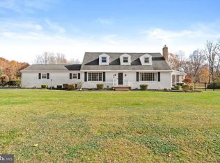 21 Holmes Mill Rd, Cream Ridge, NJ 08514