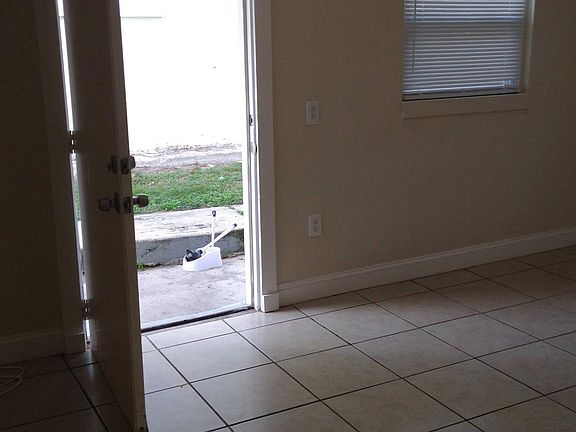 4th image of 116 Northside Dr