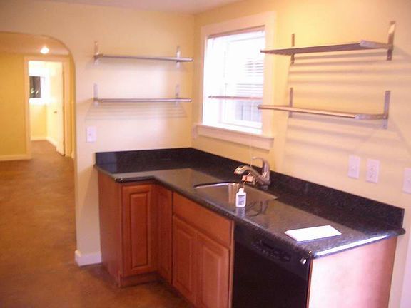 3rd image of 2309 1/2 E Aloha St #1/2