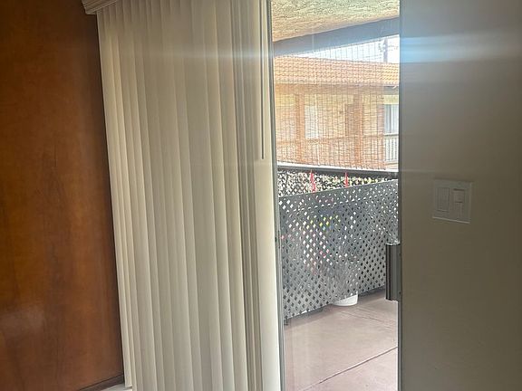 4th image of 1776-1786 W Glencrest Ave #76-10