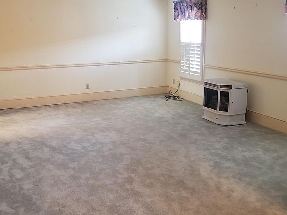 5th image of 2734 Oakland Ave #B-16