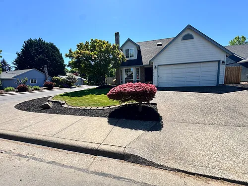 17024 SW Lynnly Way Photo 1