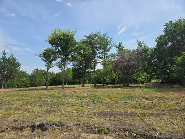 198 Cooper Ln, Van Alstyne, TX 75495