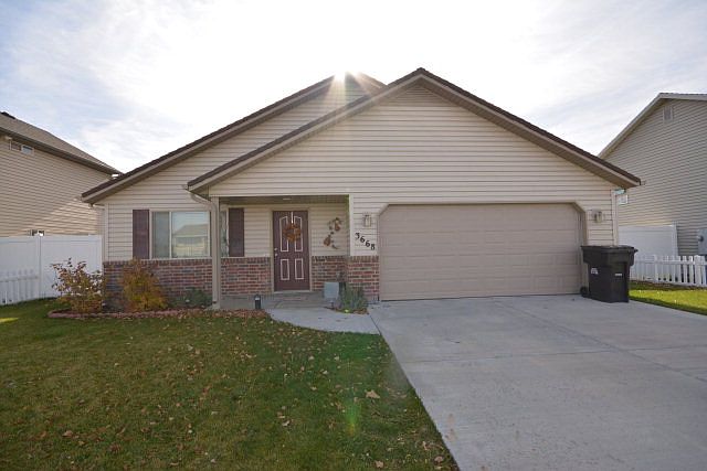 1st image of 3668 E Pearce Dr