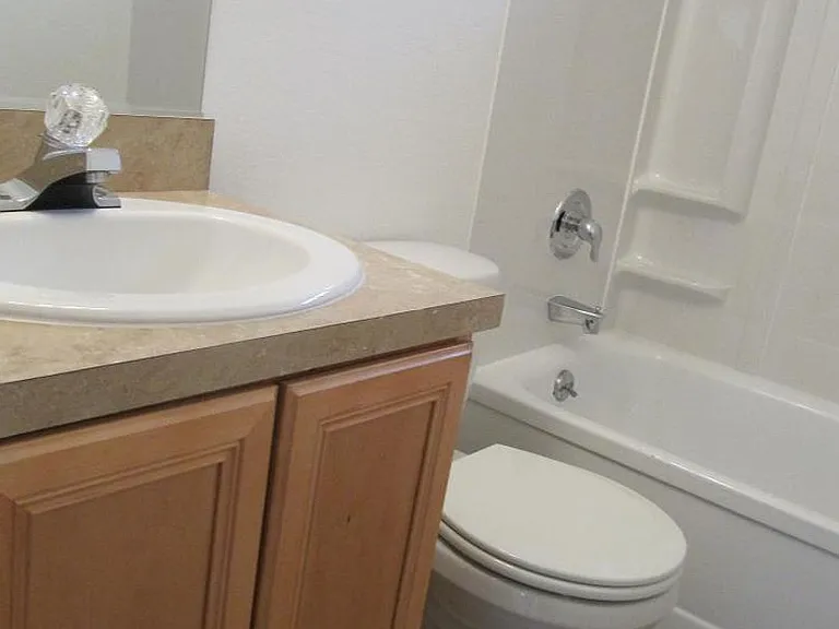 Willowbrook Apartments — Photo 5