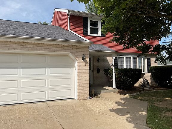 2nd image of 3646 Fountain Way