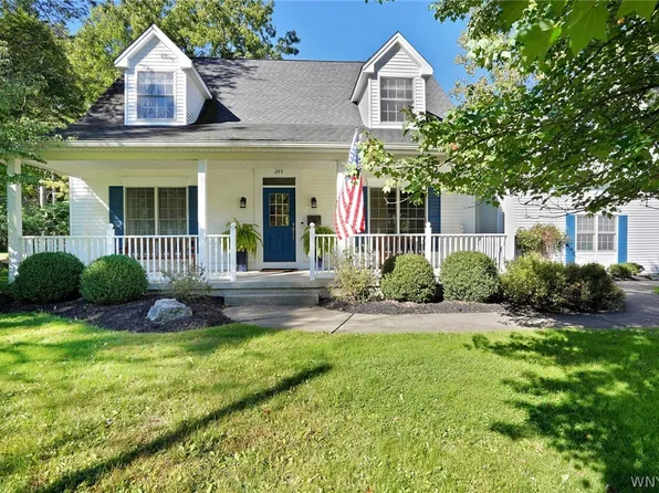 249 Center St, East Aurora, NY 14052