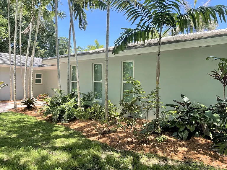16037 SW 74th Pl — Photo 6