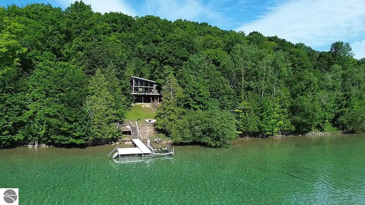 7681 NW Torch Lake Dr photo 1