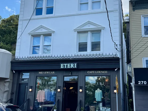 268 Old River Rd #2, Edgewater, NJ 07020