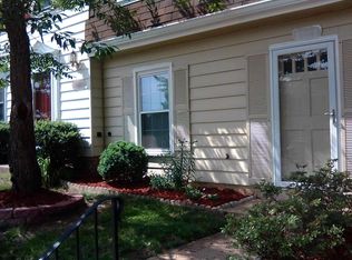 6568 Yadkin Ct, Alexandria, VA 22310