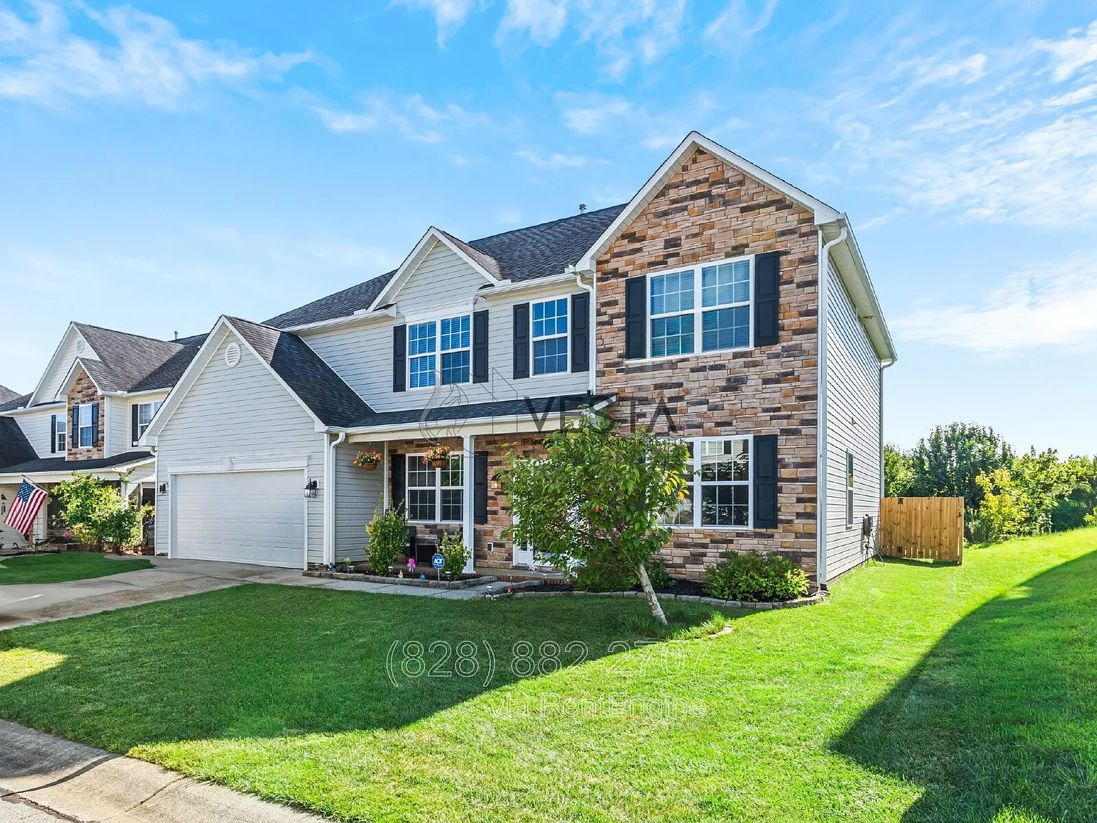 4 bed, 2.5 bath, 2839 sqft, $3,499 — Photo 2