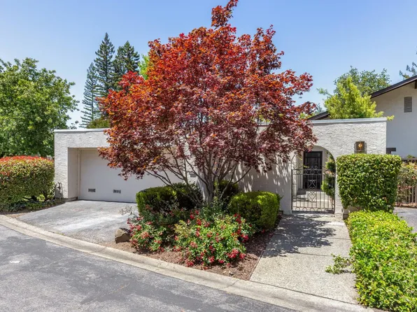 2435 Sharon Oaks Dr, Menlo Park, CA 94025