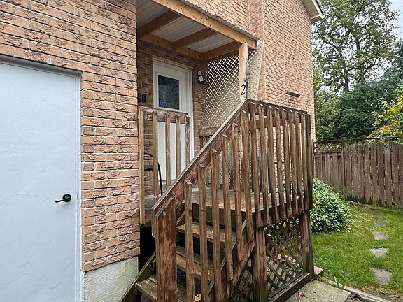 2nd image of 110 Colony Trail Blvd