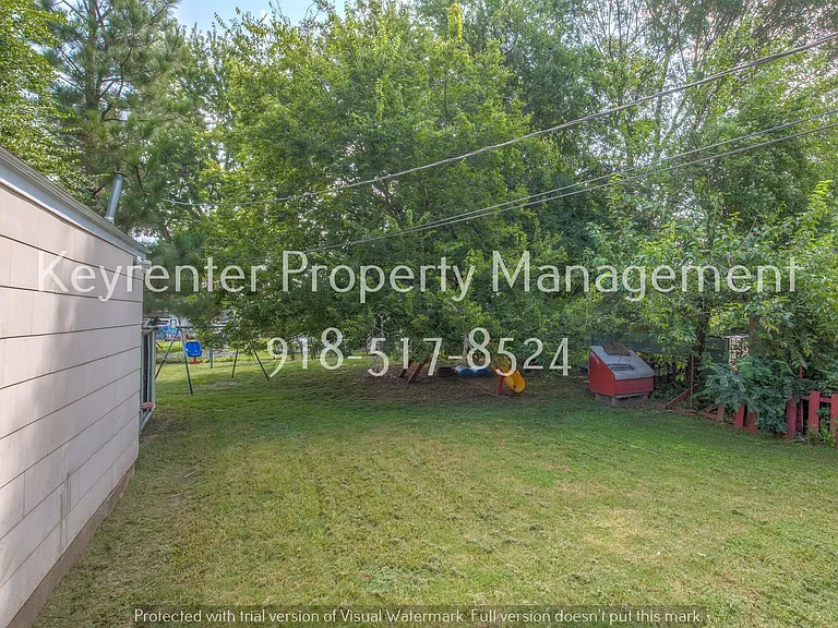 729 N Florence Pl — Photo 33