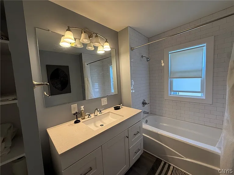 412 Court St #2 — Photo 12
