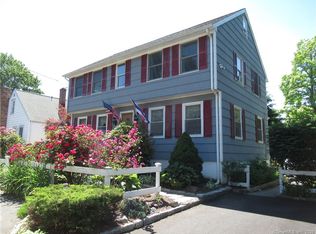 1 Bloomfield Dr, Fairfield, CT 06825