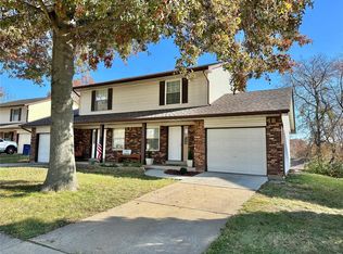 2214 N Village Dr, Saint Charles, MO
