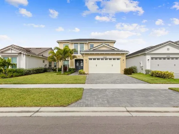 13548 Spruce Pine Dr, Loxahatchee, FL 33470