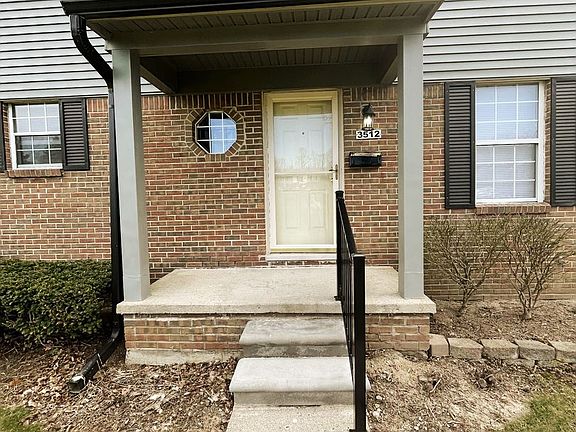2nd image of 3512 Burbank Dr