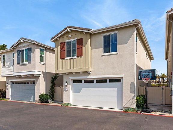 4th image of 2711 Jujube St