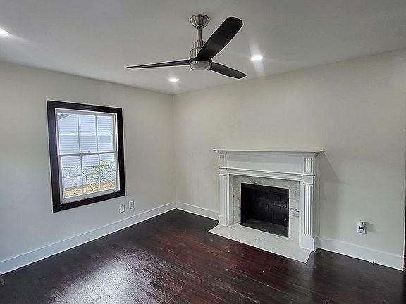 4th image of 113 Kensington Cir