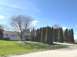 402 N Front St, Sublette, IL 61367