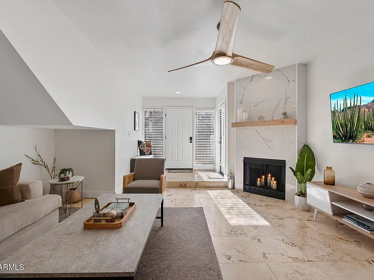 1820 E Morten Ave #117 — Photo 11