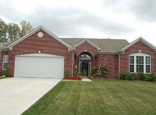 1611 Woodfield Dr, Greenwood, IN 46143