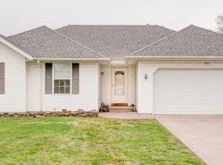 3965 W Portland St, Springfield, MO 65807