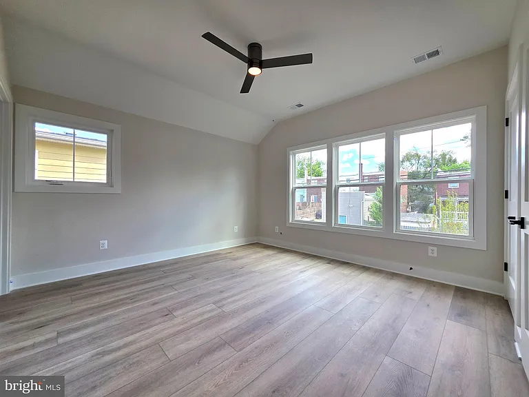 41 E Reed Ave — Photo 13
