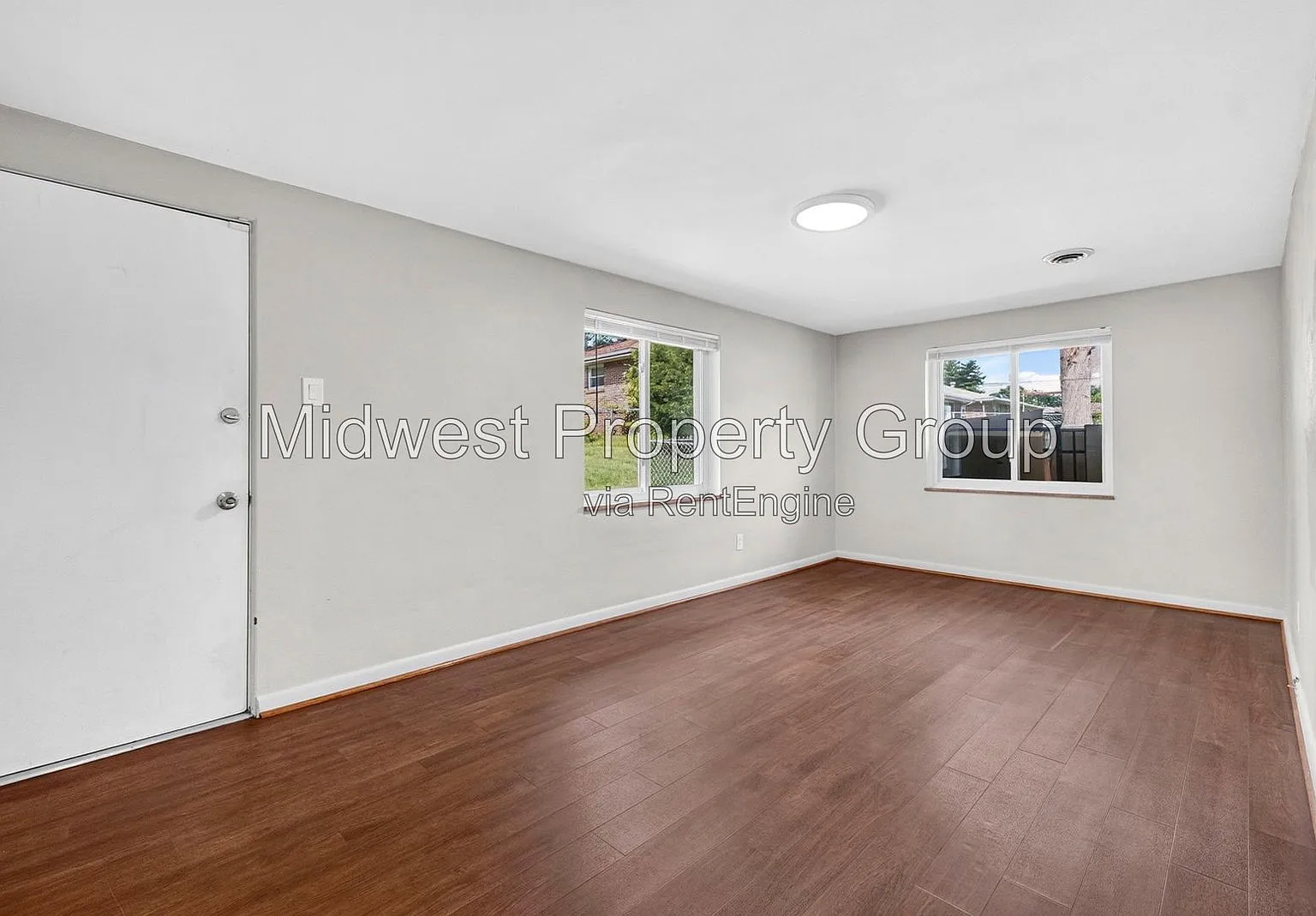 3 bed, 1.5 bath, 1564 sqft, $1,775 — Photo 2
