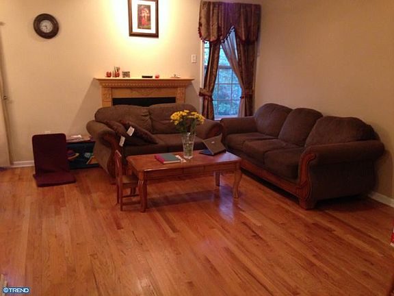 2nd image of 85 Shelley Cir