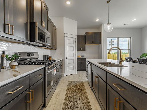 7th image of this home