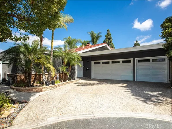 23285 Buckland Ln, Lake Forest, CA 92630