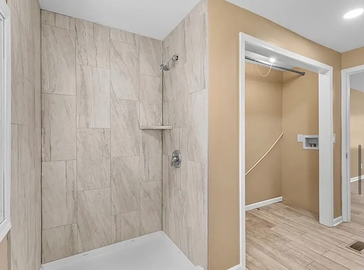 3 bed, 1020 sqft, $1,500 — Photo 2