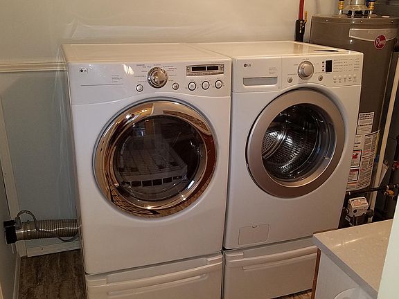 Laundry & utilities room
