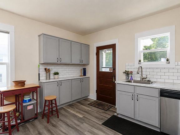 4th image of 410 S Montgomery STREET