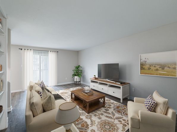 1111 Golfview Dr #617